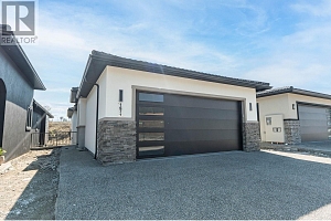 1671 Harbour View Crescent - Photo 3
