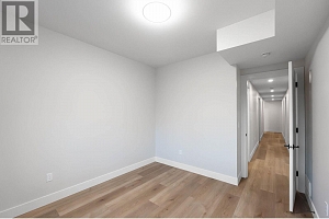 1671 Harbour View Crescent - Photo 30
