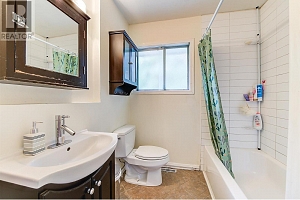 184 Snowsell Street N - Photo 23