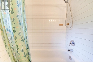 184 Snowsell Street N - Photo 24