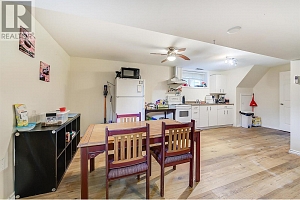 184 Snowsell Street N - Photo 31