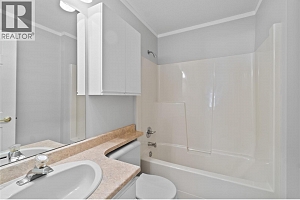 153 Salmon Arm Drive Unit# 11 - Photo 15