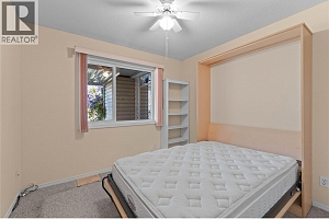 153 Salmon Arm Drive Unit# 11 - Photo 17