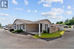 153 Salmon Arm Drive Unit# 11 - Photo 28