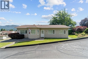 153 Salmon Arm Drive Unit# 11 - Photo 35