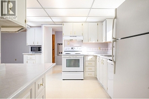 720 Commonwealth Road Unit# 108 - Photo 8