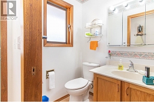 460 Dougall Road S - Photo 11