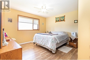 460 Dougall Road S - Photo 14