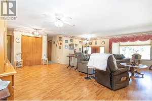 460 Dougall Road S - Photo 4
