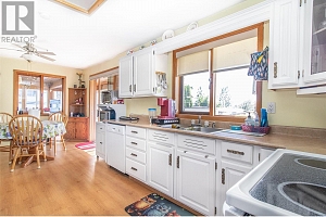 460 Dougall Road S - Photo 7
