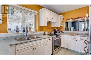 7204 Dunwaters Road - Photo 9