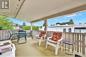 1498 Lombardy Square - Photo 11