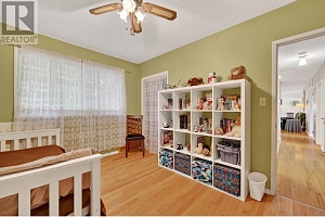 1498 Lombardy Square - Photo 21