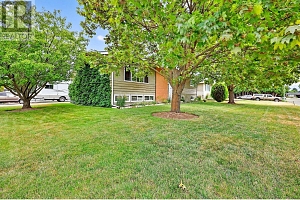 1498 Lombardy Square - Photo 34