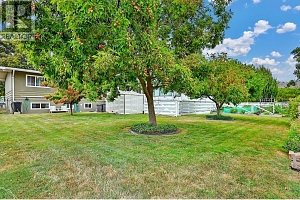 1498 Lombardy Square - Photo 39