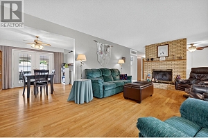 1498 Lombardy Square - Photo 4