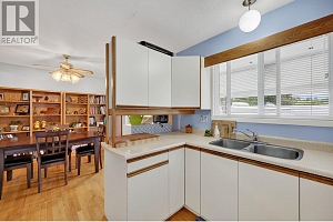 1498 Lombardy Square - Photo 8