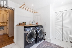 1001 Lawrence Avenue - Photo 17