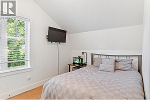 1001 Lawrence Avenue - Photo 48
