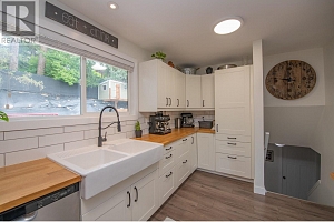 1890 Grandview Avenue - Photo 10