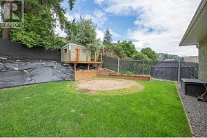 1890 Grandview Avenue - Photo 17