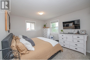 1890 Grandview Avenue - Photo 20