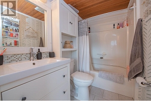 1890 Grandview Avenue - Photo 22