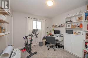 1890 Grandview Avenue - Photo 25