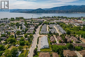 840 Lanfranco Road - Photo 2