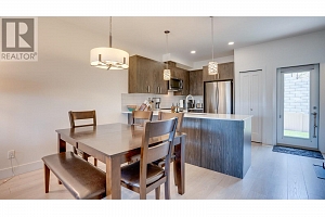 933 Mt Robson Place Unit# 3 - Photo 3