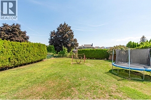 2529 Thacker Drive - Photo 3