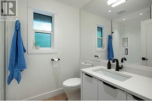 4265 Lakeshore Road - Photo 19