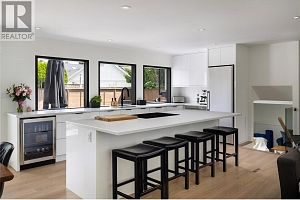 4265 Lakeshore Road - Photo 2