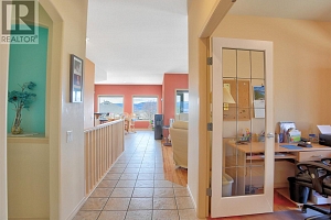 5038 South Ridge Drive - Photo 4