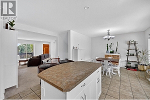 982 Paret Crescent - Photo 11