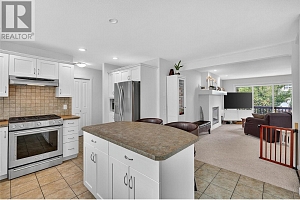 982 Paret Crescent - Photo 8