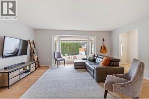 2475 Asquith Court - Photo 15