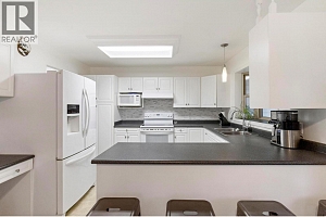 2475 Asquith Court - Photo 19