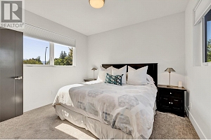 364 Christleton Avenue - Photo 56
