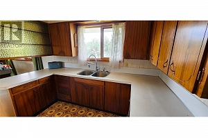 1750 CHAMBERLAIN Road - Photo 4