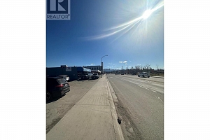 275 Rutland Road N - Photo 3