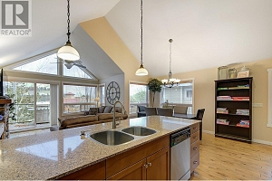 6823 Madrid Way - Photo 6