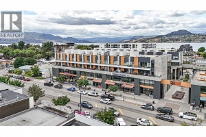 3030 Pandosy Street - Photo 2