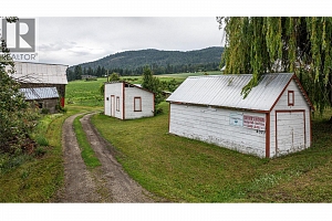 4377 Hallam Road - Photo 52