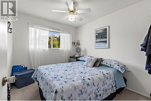 3927 16 Avenue - Photo 19