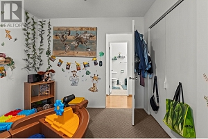 3927 16 Avenue - Photo 25