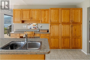 1049 Kelly Drive - Photo 10