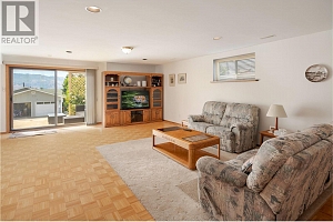 1049 Kelly Drive - Photo 15