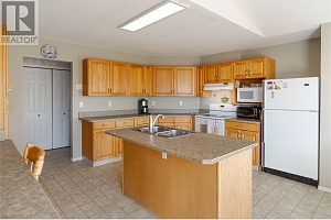 1049 Kelly Drive - Photo 9