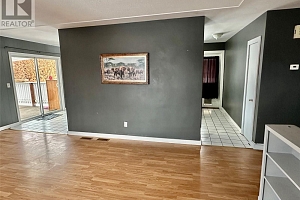 475 Hollywood Road S - Photo 12